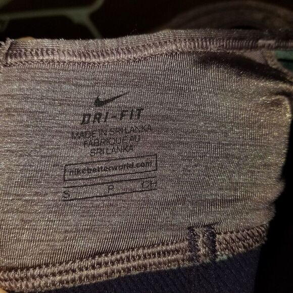 Dri fit Nike purple and black sports bra sizes S.  ^ - Picture 4 of 5